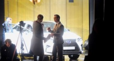 “The Life RX”, l’attore Jude Law celebra il lancio del nuovo Lexus RX